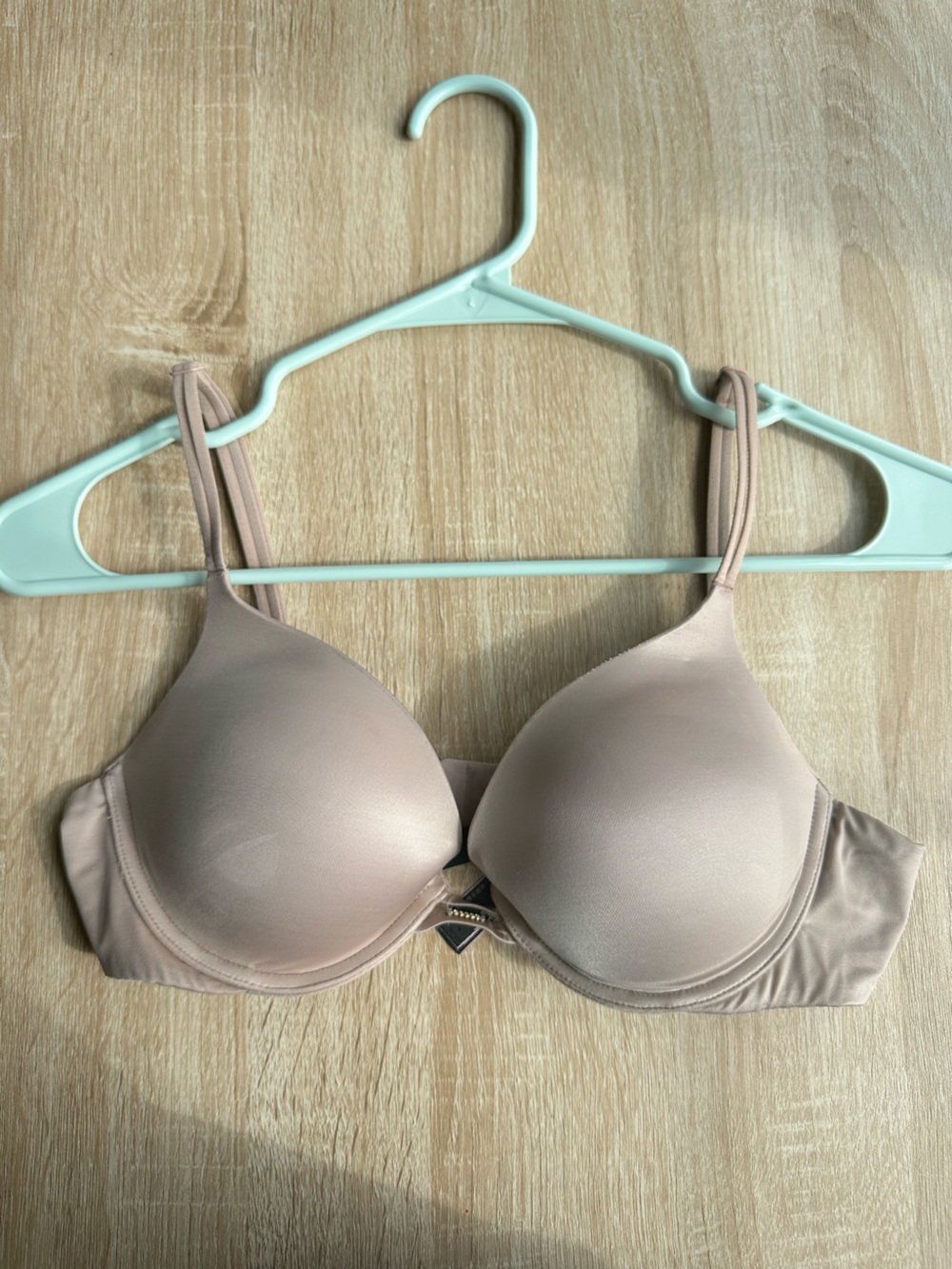 Victoria's Secret Light Nude Padded T-Shirt Bra